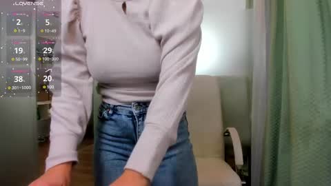 Snapshot of ayumilove chatting on 03.10.25 Ayumi online show from 03.10.25