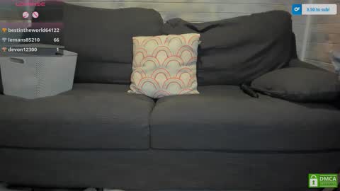 Snapshot of azalea_love chatting on 12.02.25 Maribel Bel online show from 12.02.25