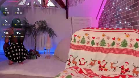 azaliaswallows online show from 12.22.25