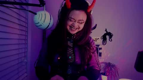 Snapshot of azazelgains chatting on 12.23.25 Azazel online show from 12.23.25