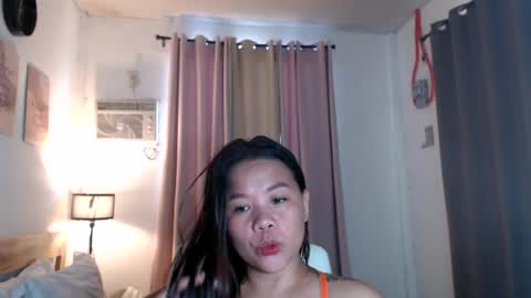 Snapshot of azianalina chatting on 06.27.26 Lina online show from 06.27.26
