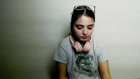 azumi_chan_ online show from 12.22.25