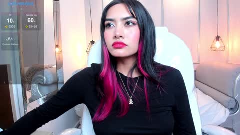 Azura online show from 02.05.25