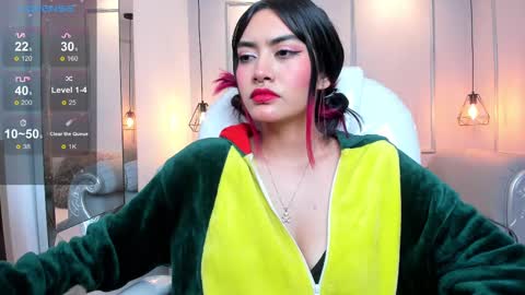 Azura online show from 02.10.25