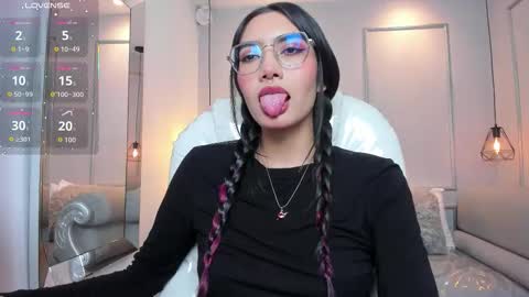 Azura online show from 11.06.25