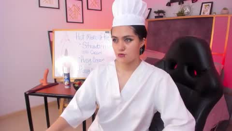 Azurra  online show from 10.20.25