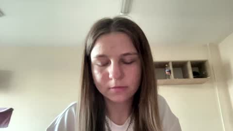 Snapshot of azzieheberly chatting on 06.15.26 Niki online show from 06.15.26