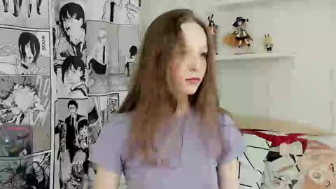 b4by_emilia online show from 02.10.25