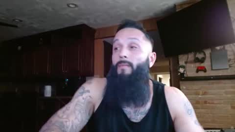 Snapshot of b713htx chatting on 11.29.25 Miguel online show from 11.29.25