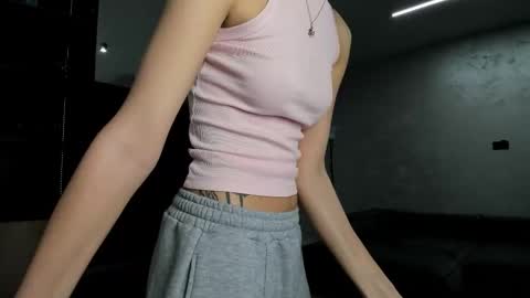 Monica online show from 11.21.25