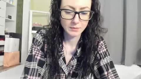 babby_jewel online show from 10.21.25