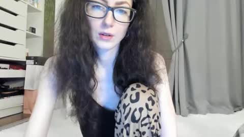 babby_jewel online show from 10.24.25