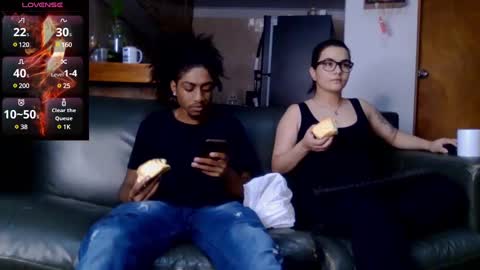 Snapshot of babe_sofia chatting on 01.30.25 Sofia ChrisIndependent Models online show from 01.30.25