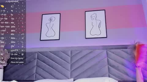 Snapshot of babe_sophiee chatting on 12.03.24 babe_sophiee online show from 12.03.24