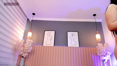 Snapshot of babe_sophiee chatting on 02.08.25 babe_sophiee online show from 02.08.25