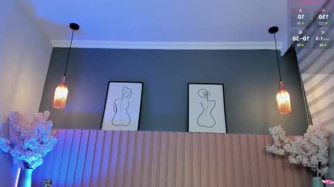 Snapshot of babe_sophiee chatting on 10.02.25 babe_sophiee online show from 10.02.25