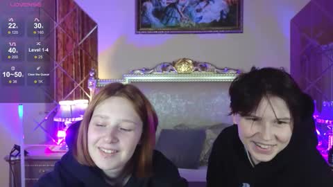 Snapshot of babees_eva chatting on 09.21.25 Sweety Eva online show from 09.21.25