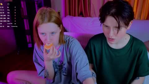 Snapshot of babees_eva chatting on 10.09.25 Sweety Eva online show from 10.09.25