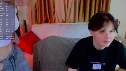 Snapshot of babees_eva chatting on 10.10.25 Sweety Eva online show from 10.10.25