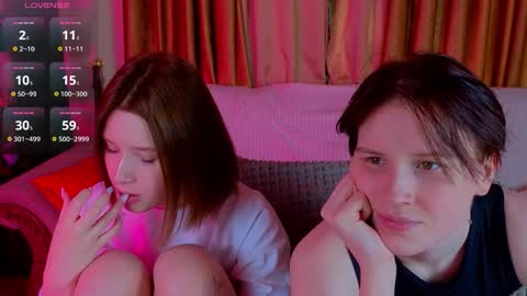 Snapshot of babees_eva chatting on 10.14.25 Sweety Eva online show from 10.14.25