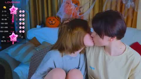 Snapshot of babees_eva chatting on 10.17.25 Sweety Eva online show from 10.17.25