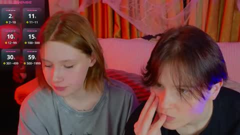 Snapshot of babees_eva chatting on 10.27.25 Sweety Eva online show from 10.27.25