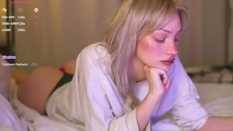 Hey  Im your angel Holly online show from 10.26.25