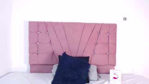 Samantha Reyes online show from 02.18.26