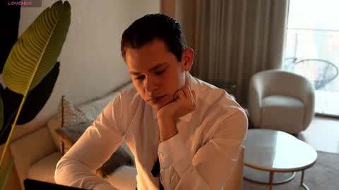 Snapshot of baby6_boy9 chatting on 02.13.26 Luna and Medina online show from 02.13.26