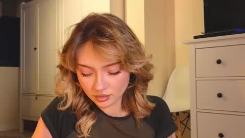 bb adele  online show from 02.19.25