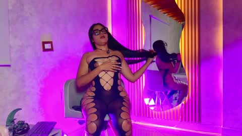 baby_chloe77 online show from 05.15.26
