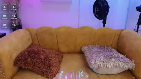 baby curlyy online show from 06.11.26