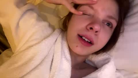 Snapshot of baby_evalena chatting on 02.10.25 Evalena maybe just Eva online show from 02.10.25