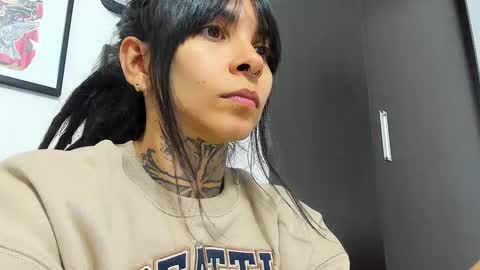 Snapshot of baby_greedy3 chatting on 02.27.25 BomBom online show from 02.27.25