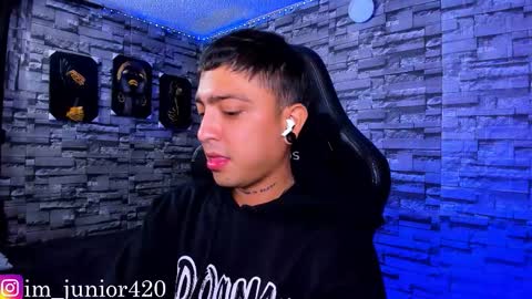 Junior       Independent Model online show from 09.20.25