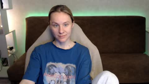 baby_kitte online show from 05.12.26