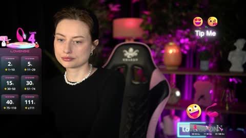 Snapshot of baby_luna_xo chatting on 02.11.26 Hanna online show from 02.11.26