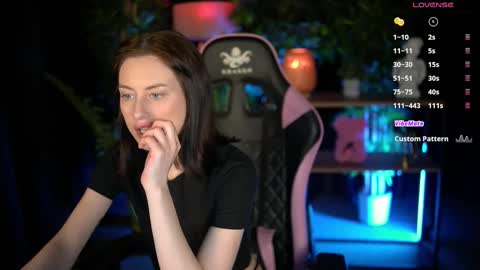 Snapshot of baby_luna_xo chatting on 02.22.26 Hanna online show from 02.22.26