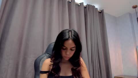 Snapshot of babyangel18_ chatting on 01.23.25 ANGEL online show from 01.23.25