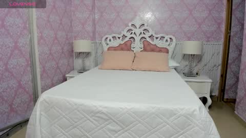 Snapshot of babyangel18_ chatting on 09.24.25 ANGEL online show from 09.24.25