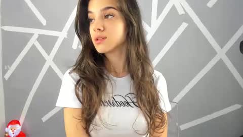 Snapshot of babyaylin chatting on 12.03.24 Aylin online show from 12.03.24