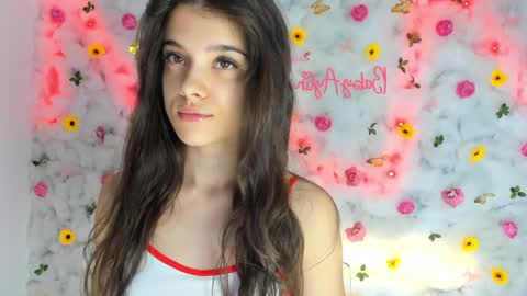 Snapshot of babyaylin chatting on 01.18.25 Aylin online show from 01.18.25