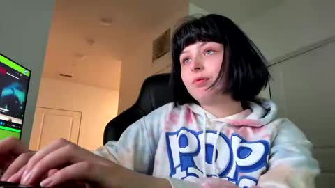 babybray online show from 10.23.25