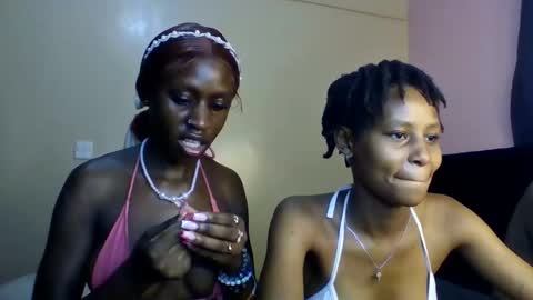 Snapshot of babydoll_230 chatting on 04.15.26 Babydoll 230 online show from 04.15.26