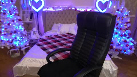 Sasha online show from 12.26.24