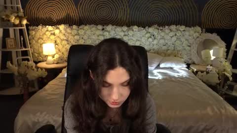 Snapshot of babyflowerr chatting on 02.01.26 Sasha online show from 02.01.26