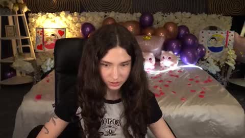 Snapshot of babyflowerr chatting on 02.25.26 Sasha online show from 02.25.26