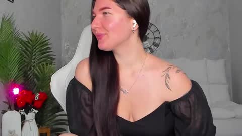 Sophia online show from 10.07.25