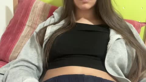 Snapshot of babykisssss chatting on 02.26.25 babykisssss online show from 02.26.25