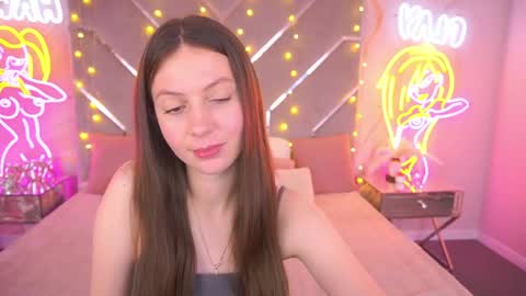Lady Vi online show from 05.12.26